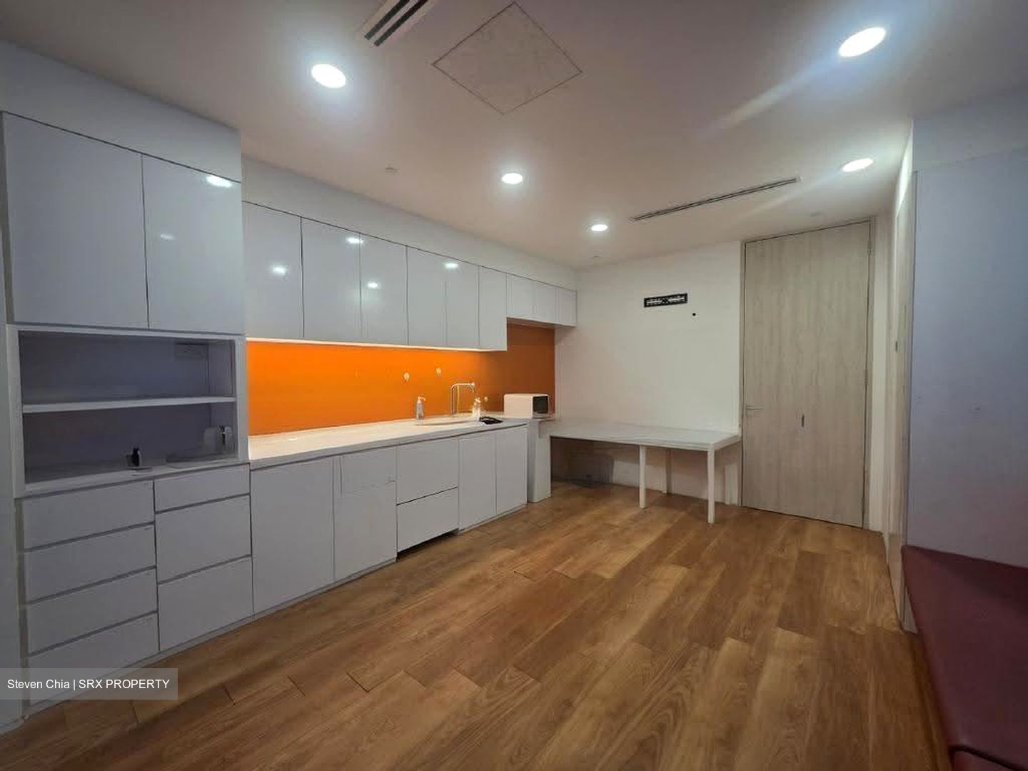 MYP Plaza (D1), Office #636784351